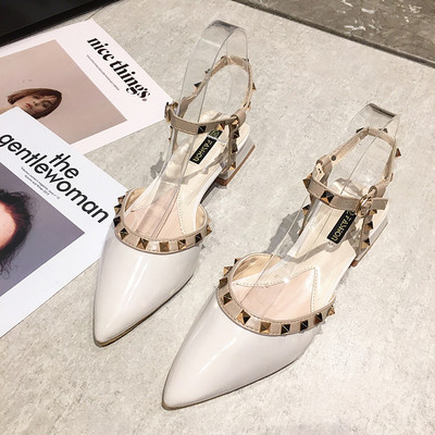 Sandale dama piele model ascutit si nituri metalice