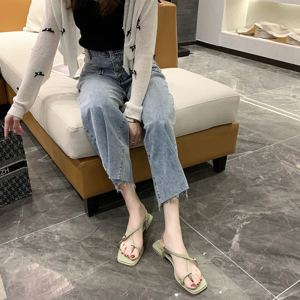 Sandale de dama cu bretele subtiri din piele