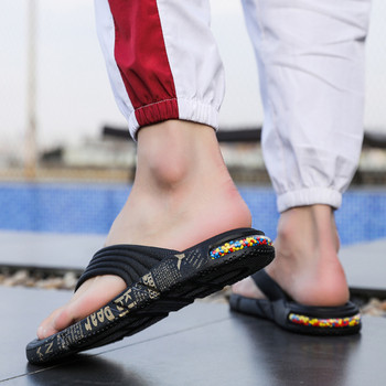 Нов модел мъжки чехли през пръста с цветна подметка