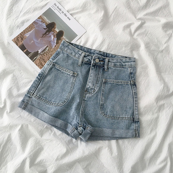 Moodsad naiste lühikesed teksad taskute ja kõrge vöökohaga