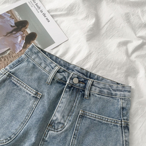 Moodsad naiste lühikesed teksad taskute ja kõrge vöökohaga