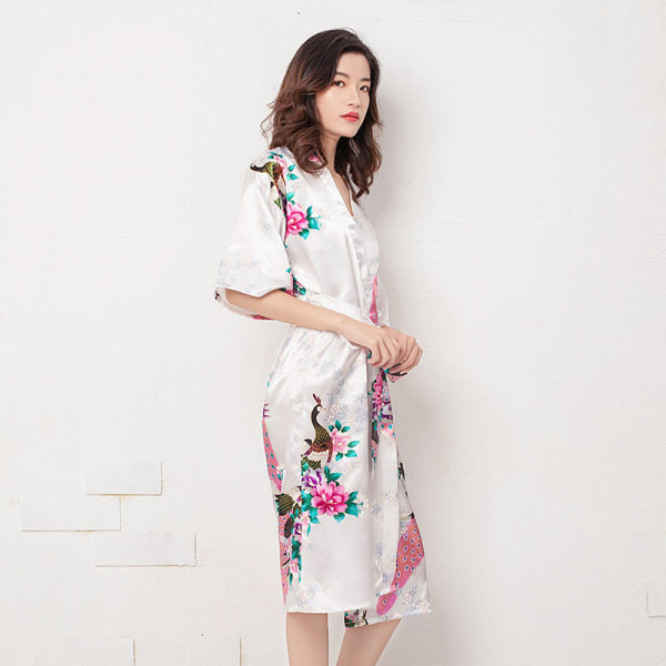 Дамски халат от сатен с флорален принт и колан 