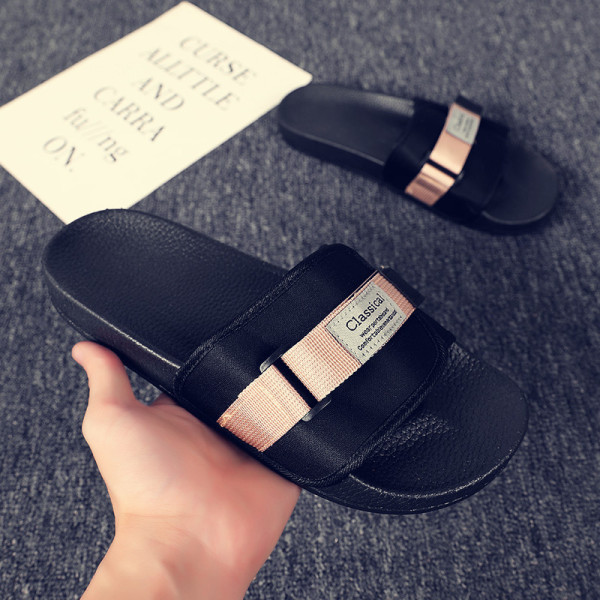 Kleebiste ja pealdisega meeste vabaaja sussid