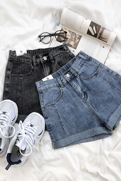 Lühikesed naiste teksad elastse vöökoha ja taskutega