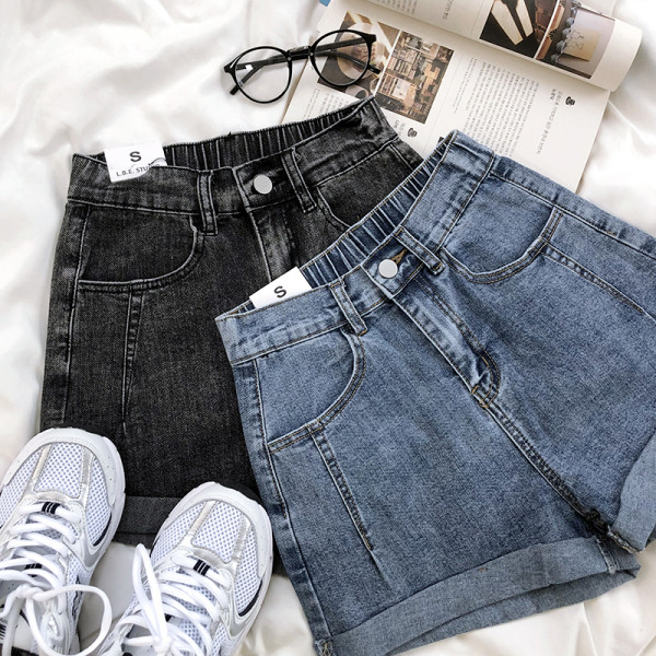 Lühikesed naiste teksad elastse vöökoha ja taskutega