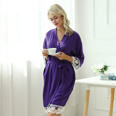 Halat de baie de dama subtire cu elemente din dantela