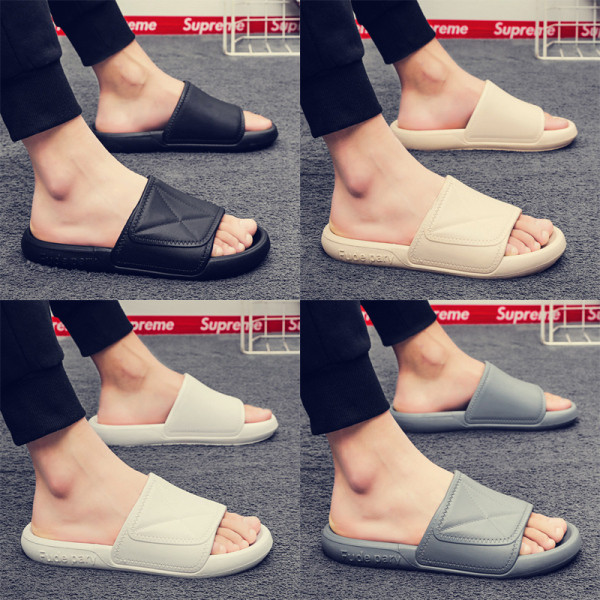 Curățați papucii bărbați cu tălpi plate