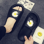 Papuci de cauciuc pentru bărbați cu aplicație și talpă plată