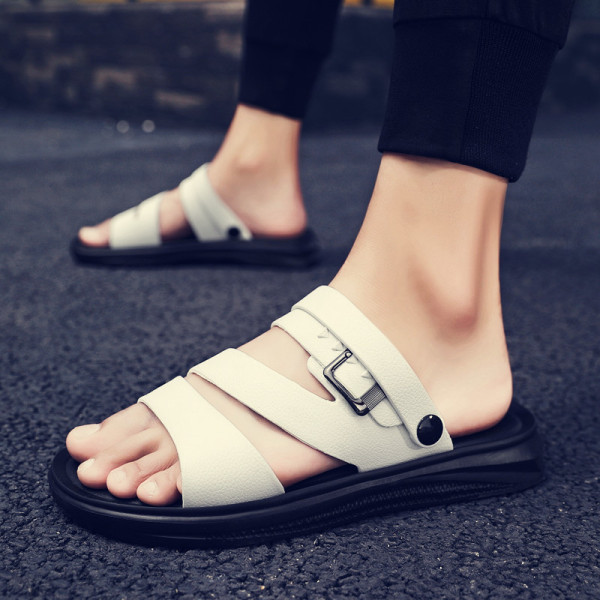 Papuci moderni pentru barbati cu catarama metalica