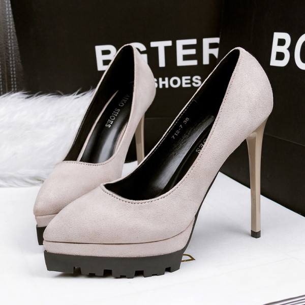 Naiste kõrge õhukese 12 cm kontsaga seemisnahast kingad