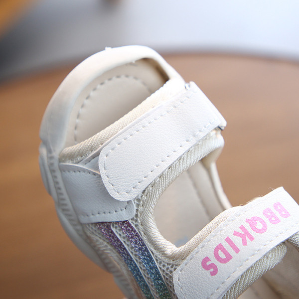 Mugavad laste sandaalid tüdrukutele ja poistele ökonahast ja plaastritest