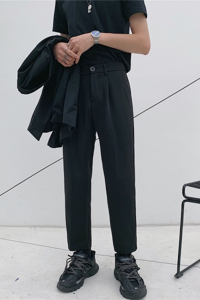 Mustad meeste sirge pükste mudel pikkusega 9/10