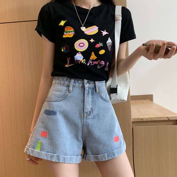 Uus kõrge vöökoha ja tikandiga naiste lühikeste teksapükste mudel