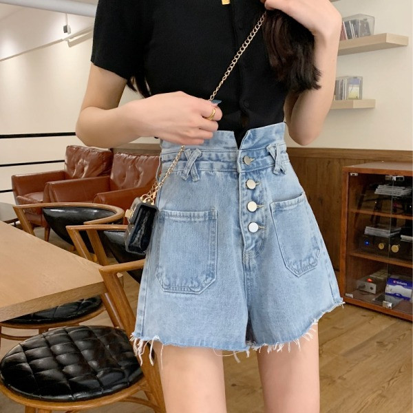 Naiste lühikesed nööpidega ja kõrge vöökohaga teksad