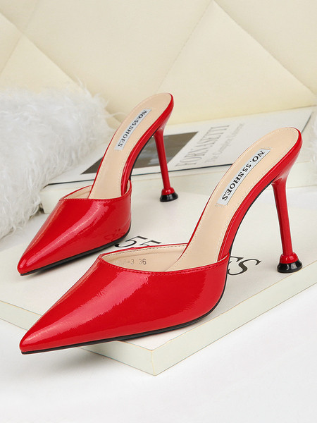 Modernas sieviešu lakādas čības ar augstu plānu papēdi - smails modelis