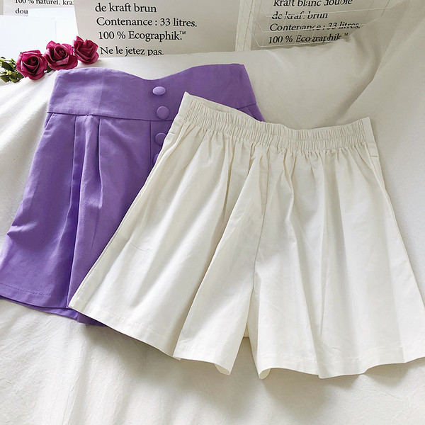 Къси панталони широк модел с копчета и висока талия