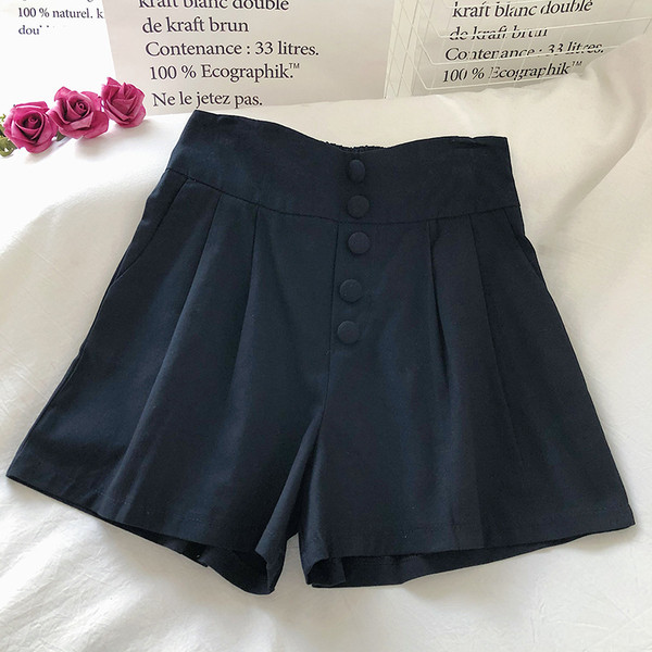 Къси панталони широк модел с копчета и висока талия