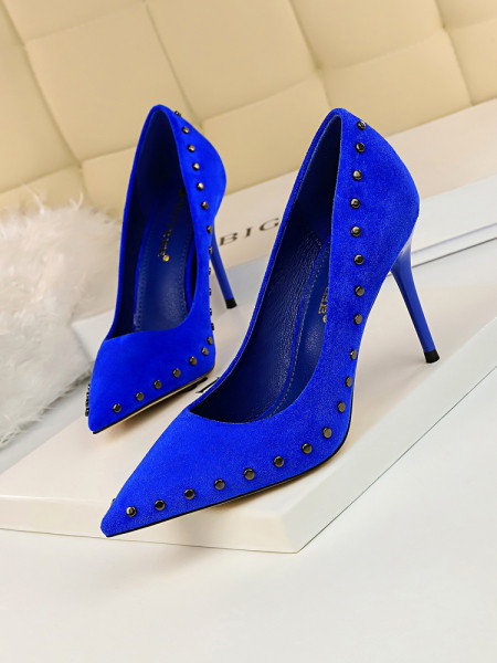 Naiste seemisnahast kingad õhukese 9 cm kontsaga