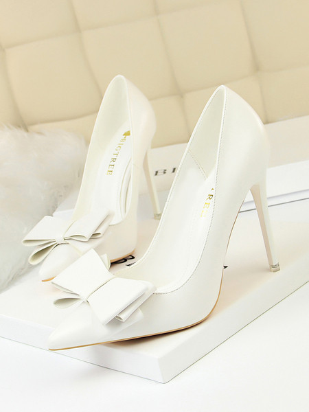 Pantofi moderni de dama din piele cu panglica