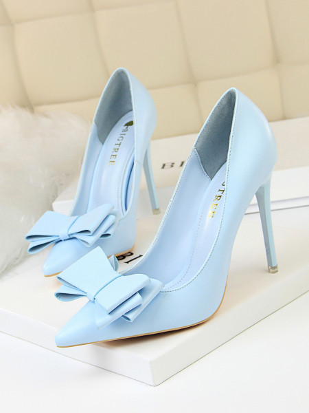 Pantofi moderni de dama din piele cu panglica