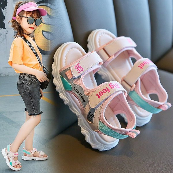 Mugavad pehme libisemisvastase talla ja plaastritega laste sandaalid tüdrukutele