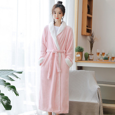 Плюшен дамски халат с колан 