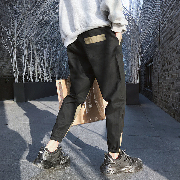 Pantaloni sport barbati cu talie elastica si buzunare