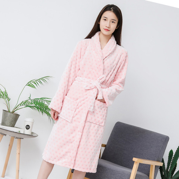 Palton roz de damă din puf cu puncte