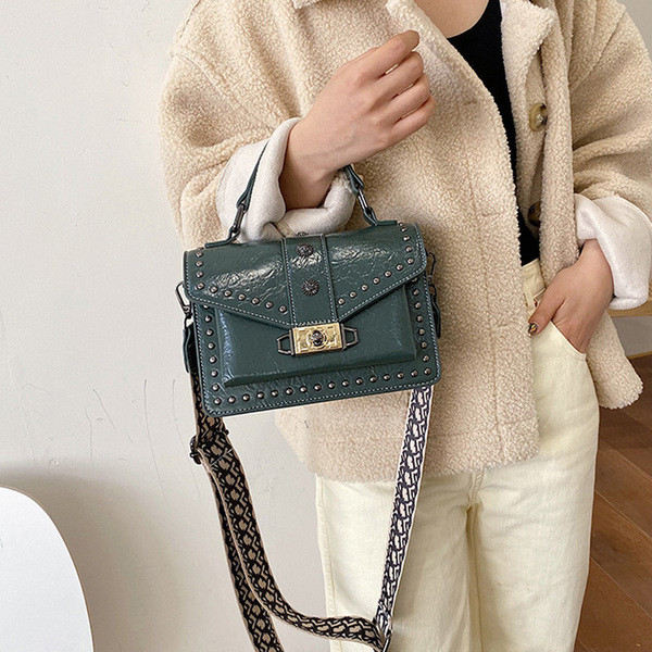 Geanta de dama moderna din piele ecologica cu ochiuri