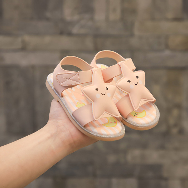 Sandale moderne pentru copii pentru fete cu talpă plate și o stea