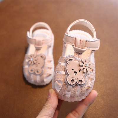 Sandale pentru bebelusi din piele ecologica cu element 3D