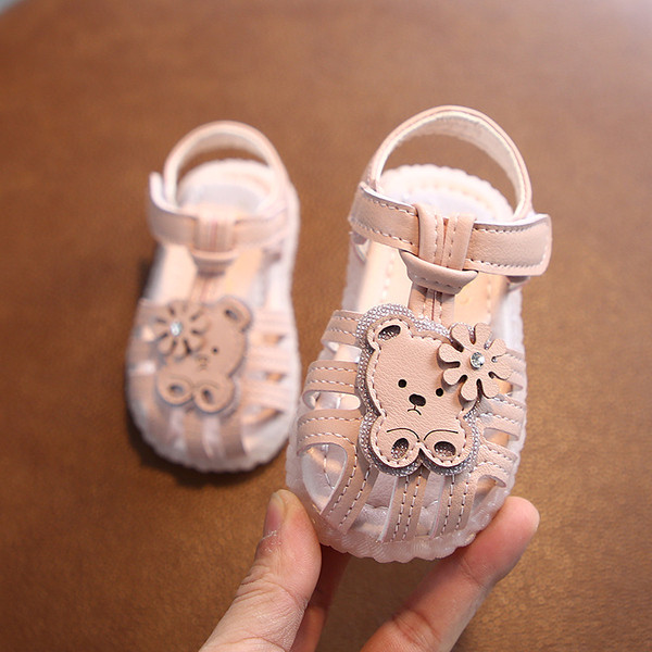 Sandale pentru bebelusi din piele ecologica cu element 3D