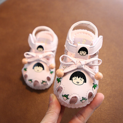 Babasandál rátéttel lányoknak