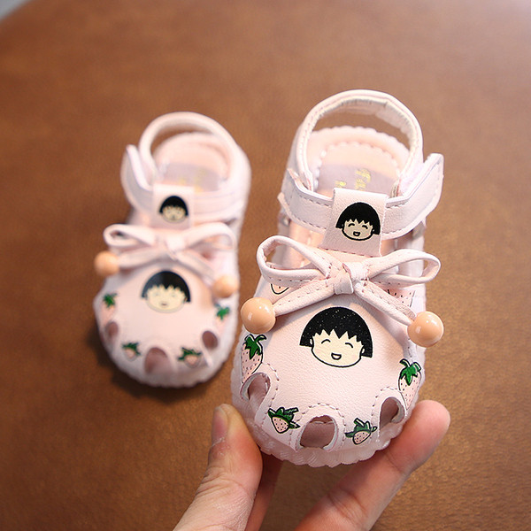 Babasandál rátéttel lányoknak