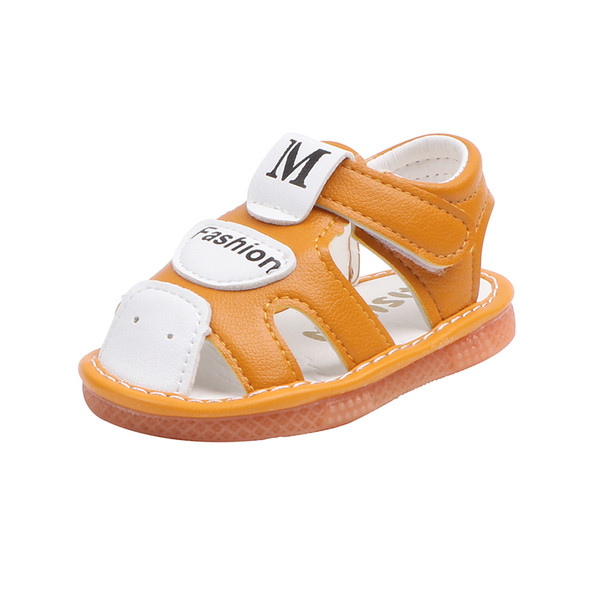 Kūdikių basutės su lipdukais ir užrašu berniukams ir mergaitėms