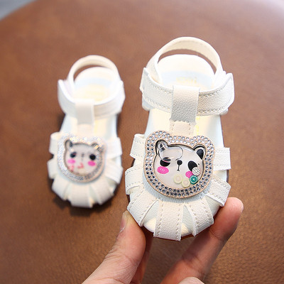 Bērnu sandales ar akmeņiem un uzlīmēm meitenēm