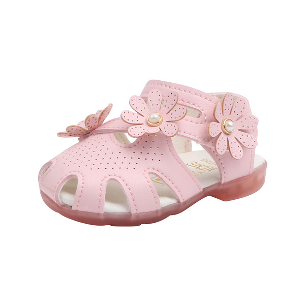 Moodsad lilledega sandaalid tüdrukutele