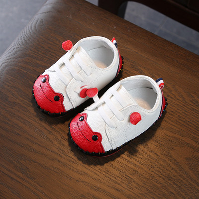 Zīdaiņu apavi no eko ādas ar uzlīmēm zēniem