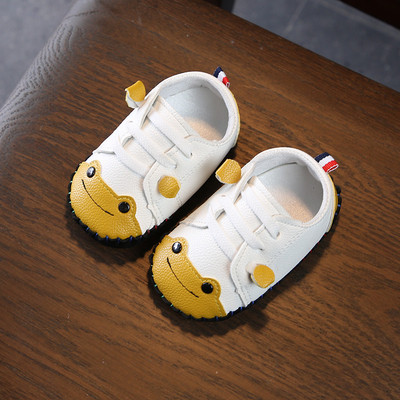 Zīdaiņu apavi no eko ādas ar uzlīmēm zēniem