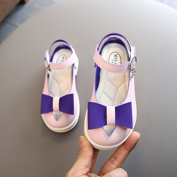 Aktuālās bērnu sandales meitenēm no eko ādas ar lentīti