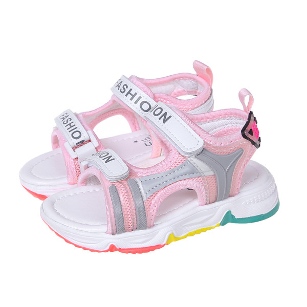 Aktuālās bērnu sandales meitenēm ar ielāpiem un raupju zoli