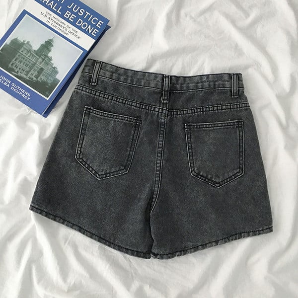 Jauns sieviešu īso džinsu modelis ar augstu vidukli