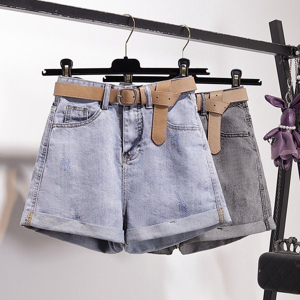 Sieviešu īso džinsu plats modelis ar augstu vidukli un jostu