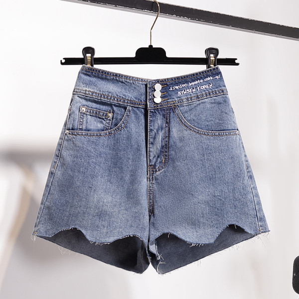 Pantaloni scurti dama model lat cu broderie