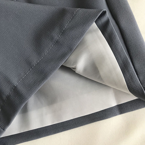 Modes šorti ar augstu vidukli un pogu