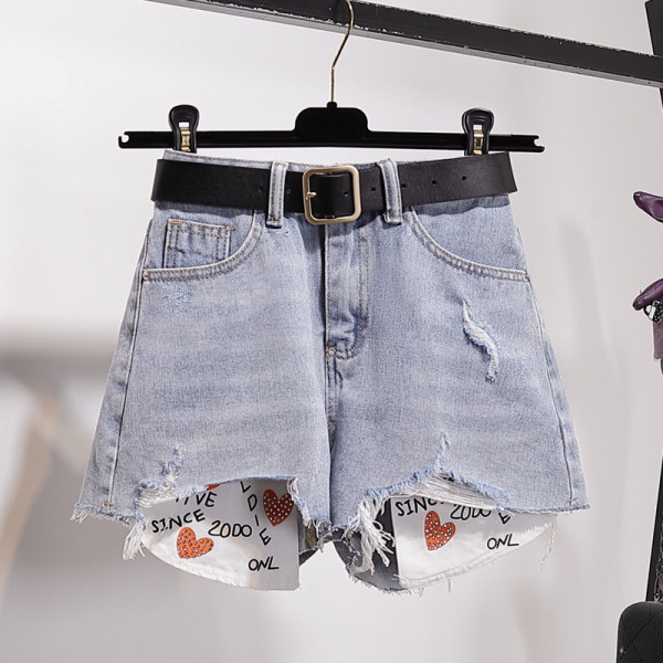 Lühikesed vöö ja kõrge vöökohaga teksad