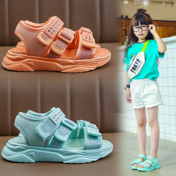 Ikdienas bērnu sandales meitenēm ar raupju zoli un ielāpiem