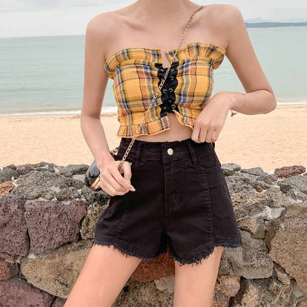 Blugi scurti elastici cu talie inalta si buzunare