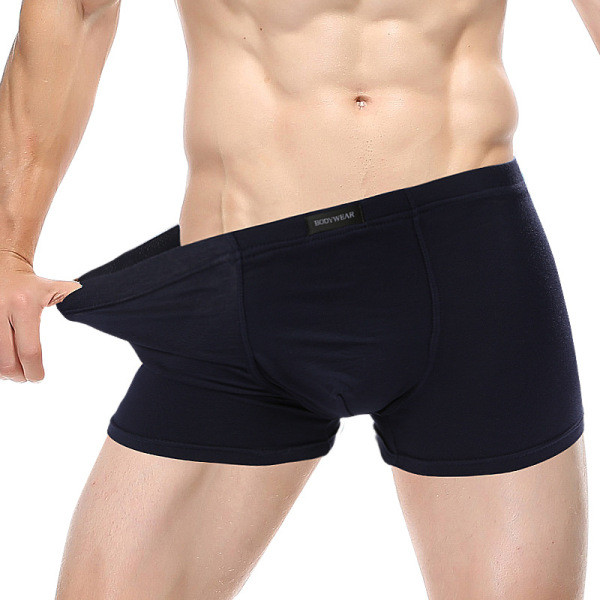 Model simplu de boxeri barbatesti