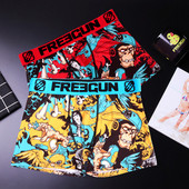 Värvilise trükiga meeste bokserid